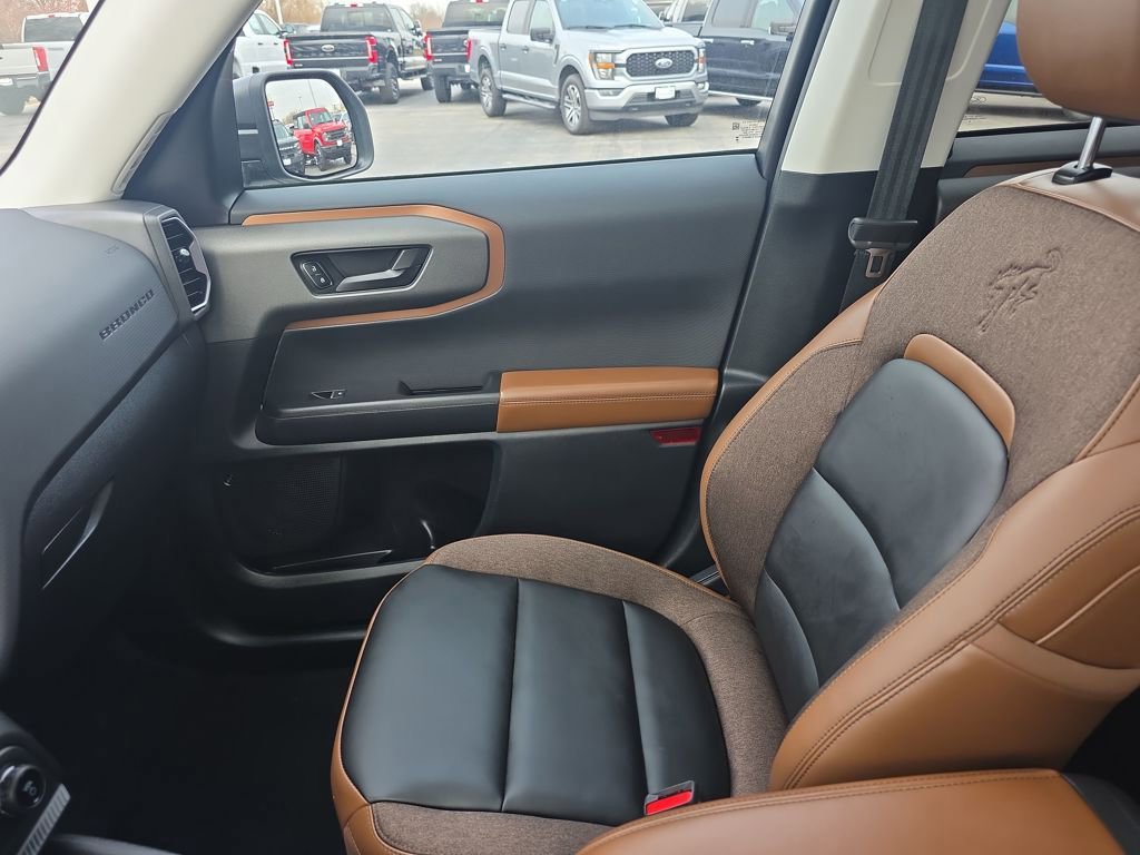 Certified 2025 Ford Bronco Sport Outer Banks w/ Outer Banks Tech Package+ AWD/4WD image 35