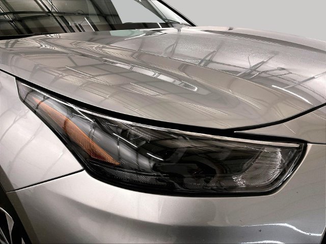 Used 2024 Toyota Highlander XLE AWD/4WD image 27