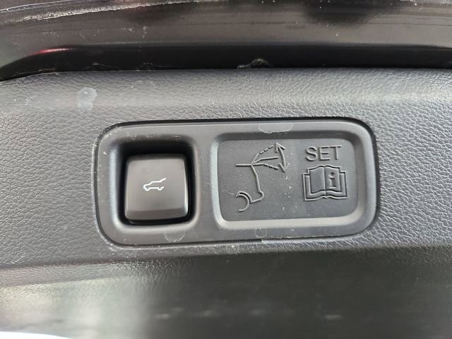 Certified 2024 Ford Expedition XLT image 35