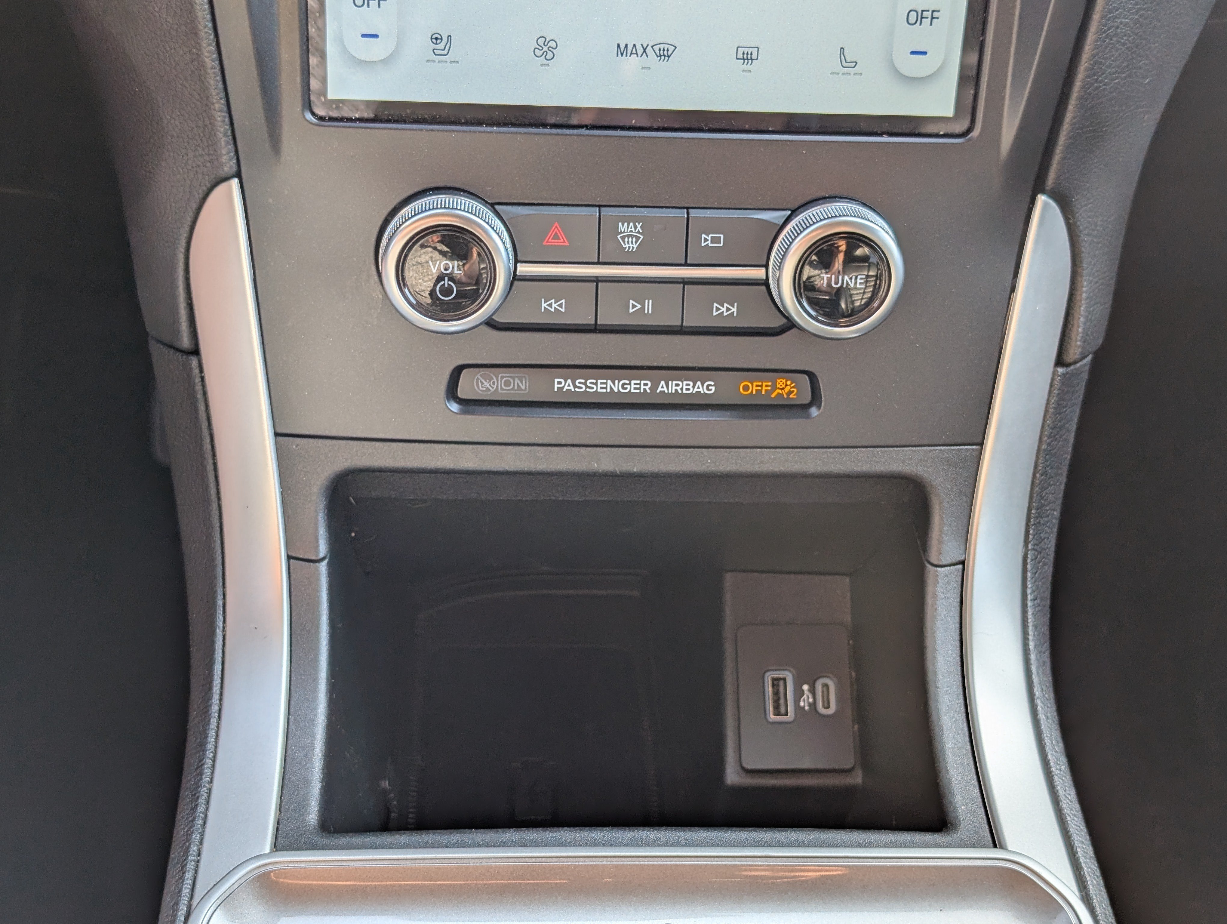 Certified 2024 Ford Edge SEL w/ Convenience Package AWD/4WD image 26