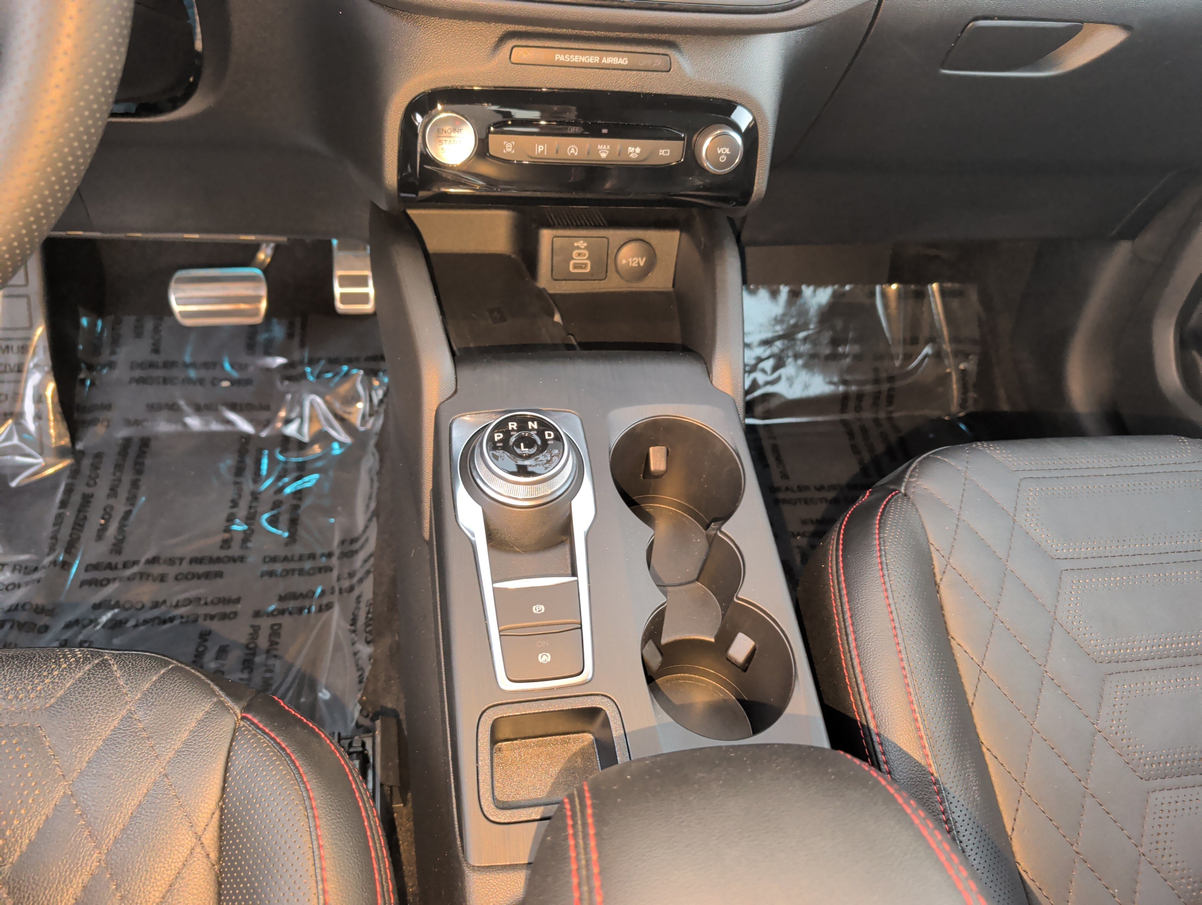 Certified 2024 Ford Escape ST-Line Elite w/ Premium Technology Package AWD/4WD image 11