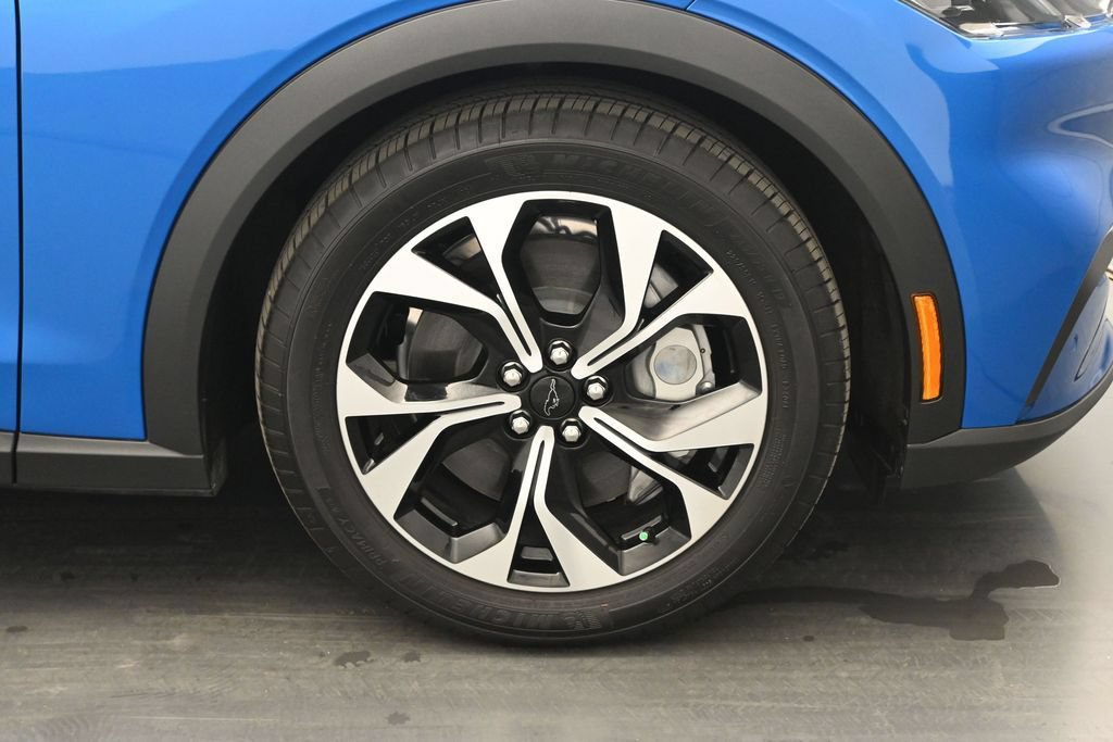 Certified 2025 Ford Mustang Mach-E Select RWD image 22