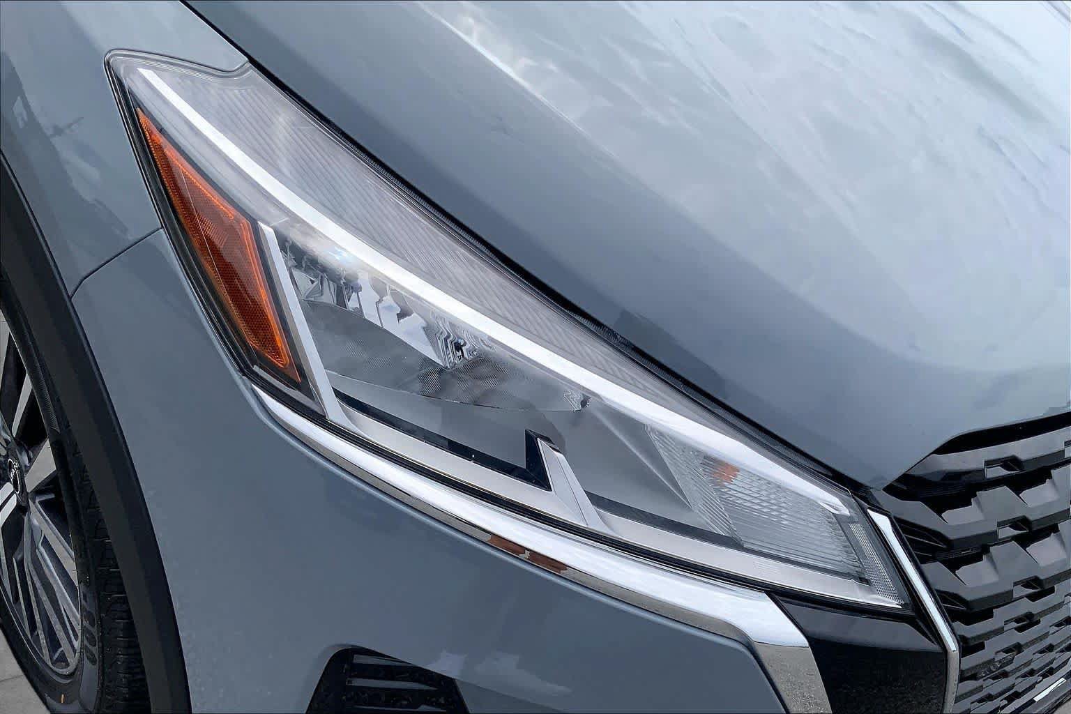 Used 2023 Nissan Kicks SV FWD image 28
