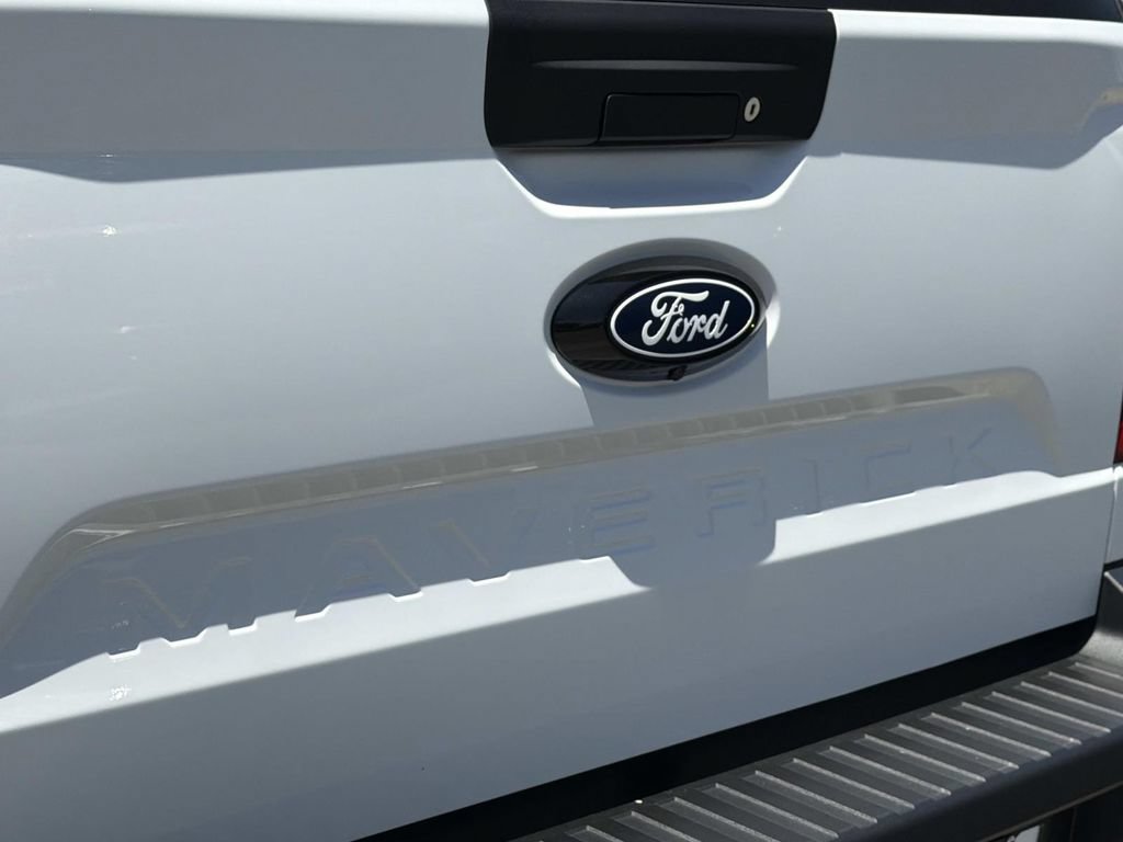 Certified 2025 Ford Maverick XL w/ Equipment Group 102A AWD/4WD image 10