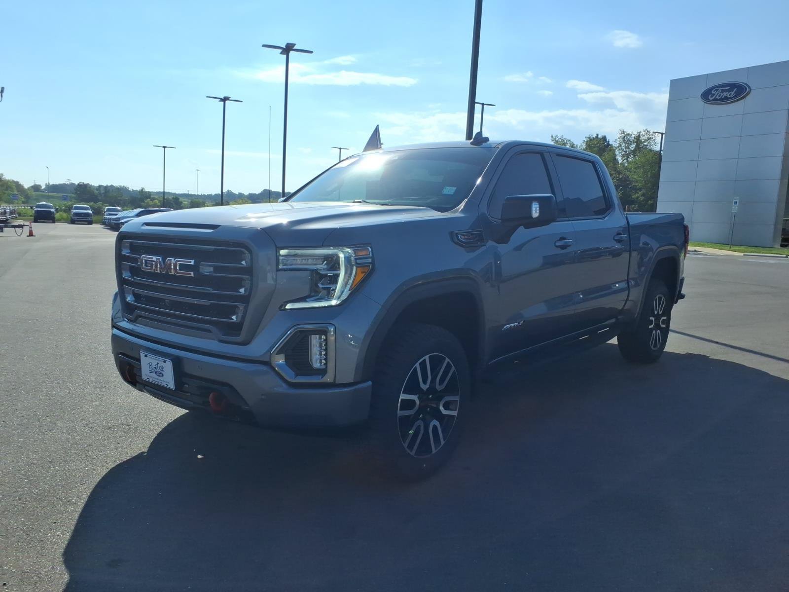 Used 2021 GMC Sierra 1500 AT4 w/ AT4 Premium Package AWD/4WD image 7