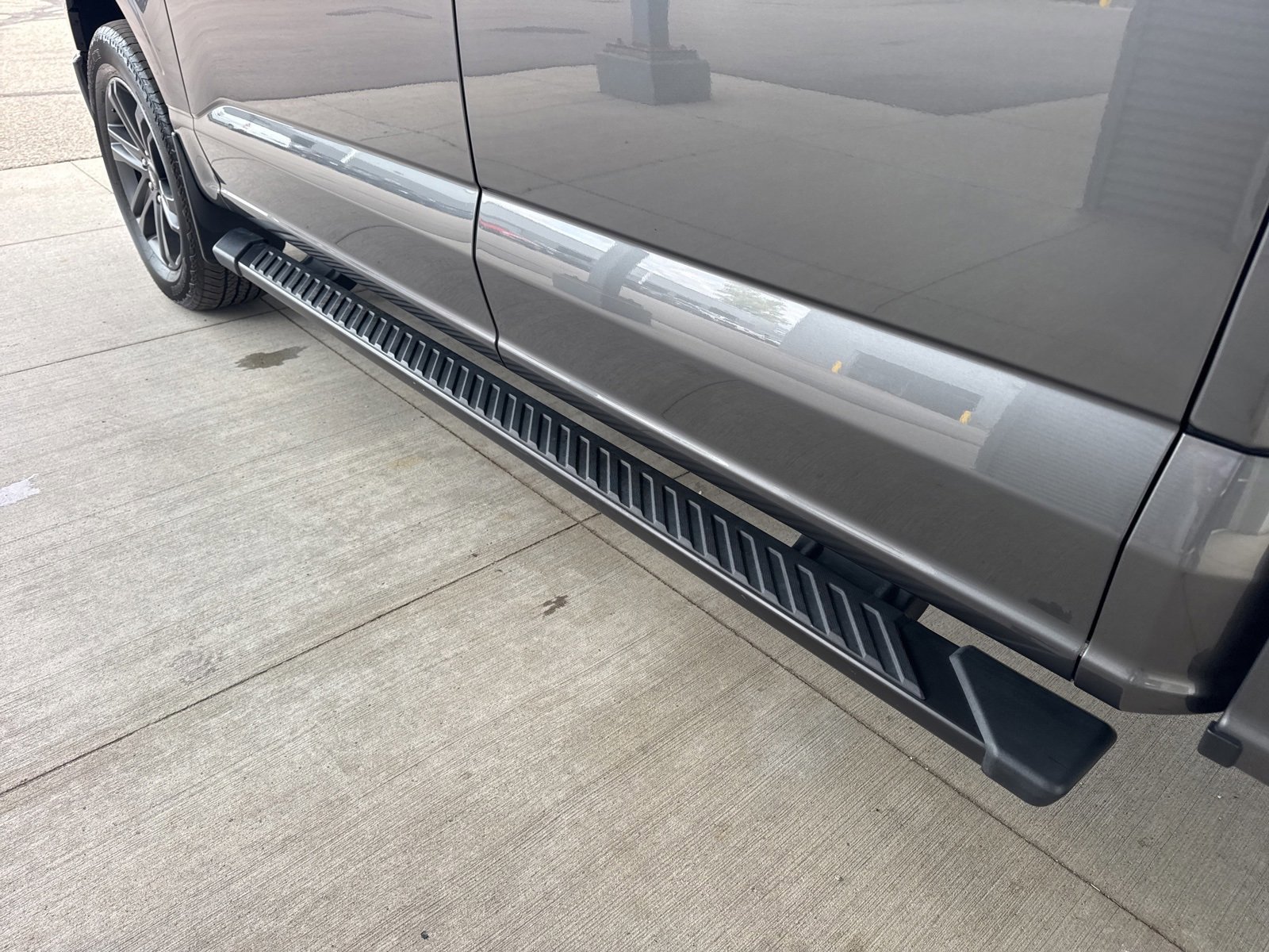 Certified 2023 Ford F150 XLT w/ Equipment Group 302A High image 17