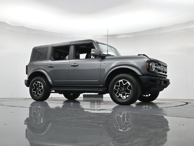 Certified 2024 Ford Bronco Outer Banks AWD/4WD image 32
