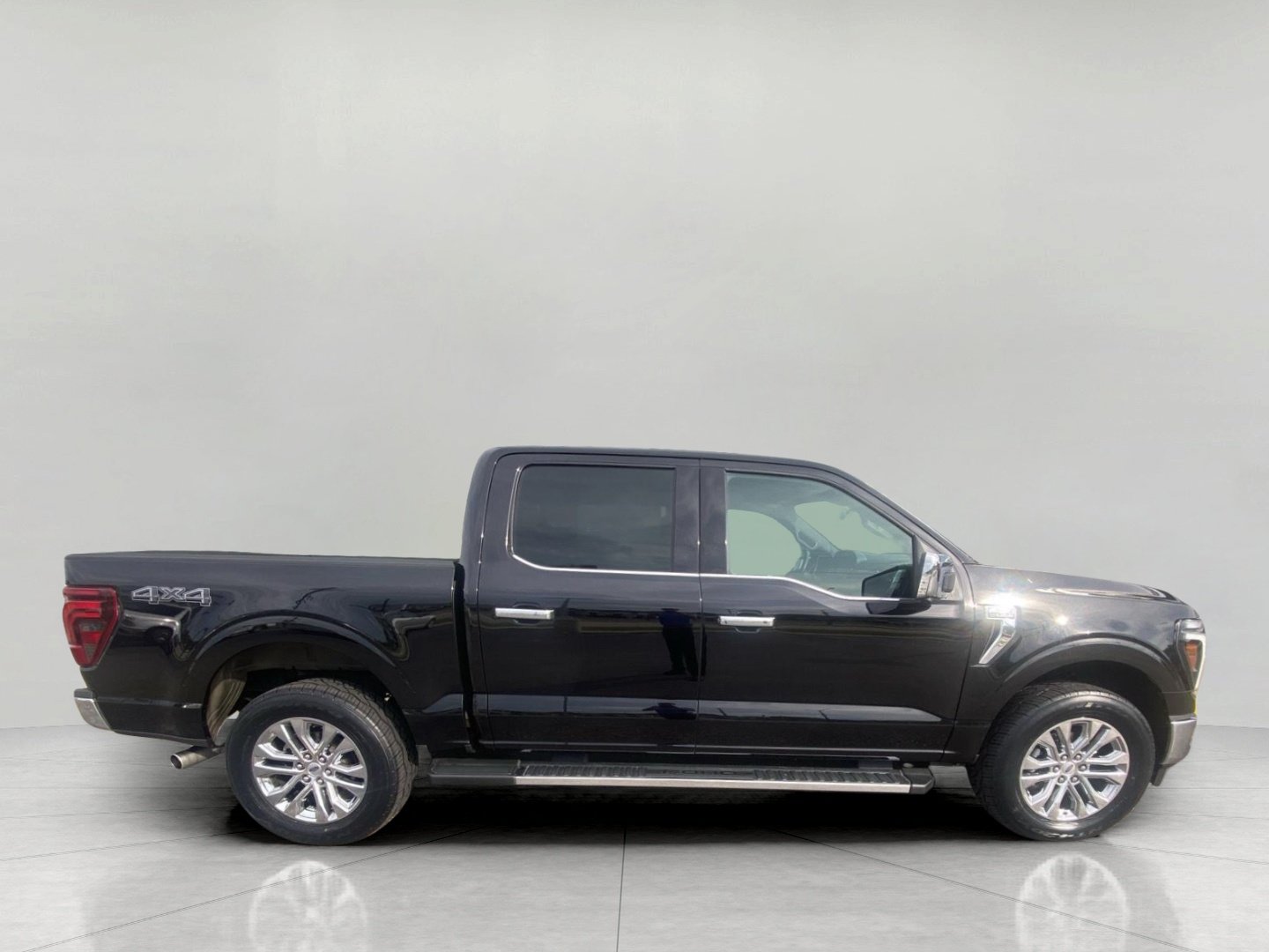 Certified 2024 Ford F150 Lariat w/ Bed Utility Package AWD/4WD image 6