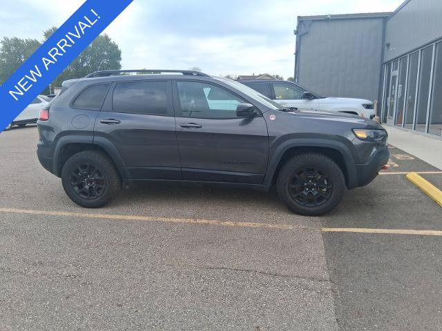 Used 2023 Jeep Cherokee Trailhawk w/ Trailer Tow Group AWD/4WD image 4