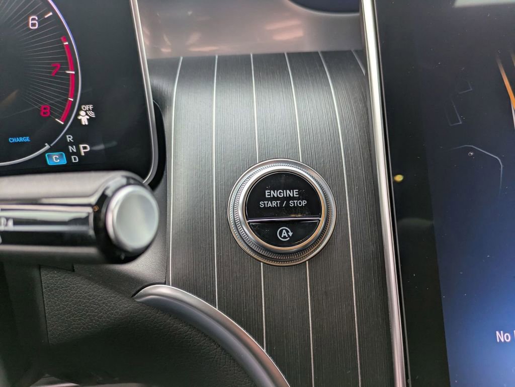 Used 2023 Mercedes-Benz GLC 300 GLC 300 image 36