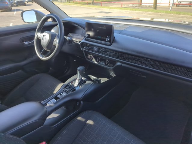 Used 2025 Honda HR-V LX image 23