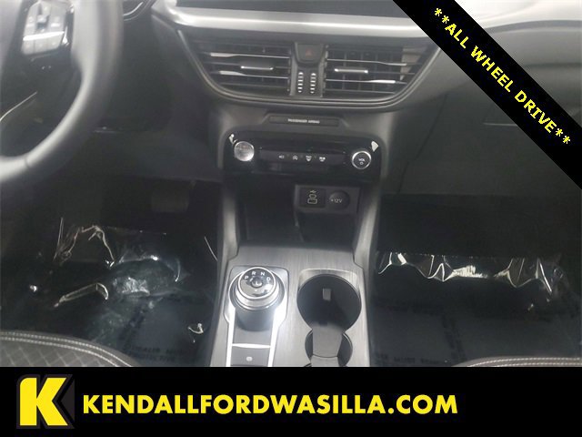 Certified 2024 Ford Escape Active w/ Tech Pack #2 image 11