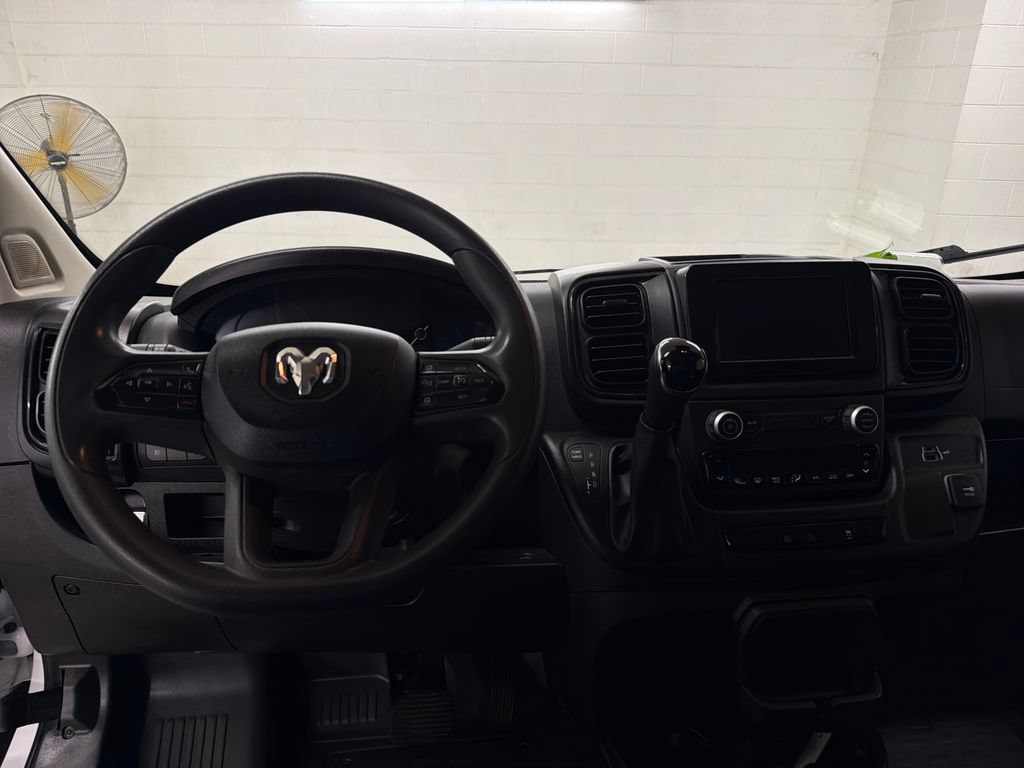 Used 2025 RAM ProMaster 2500 w/ Convenience Group FWD image 7