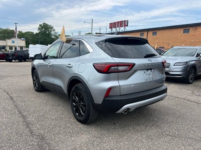Certified 2024 Ford Escape Active AWD/4WD image 6