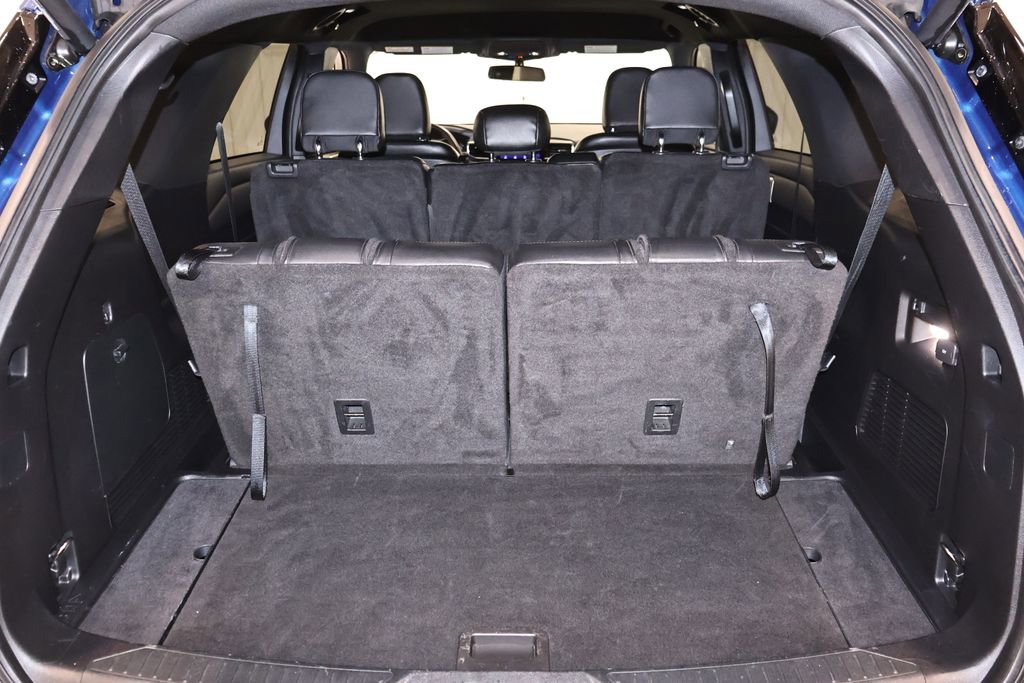 Certified 2020 Ford Explorer XLT w/ Equipment Group 202A AWD/4WD image 37