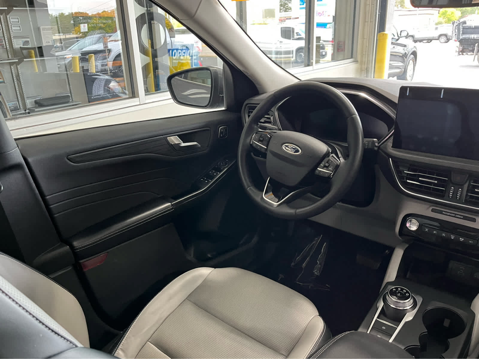 Certified 2023 Ford Escape Platinum AWD/4WD image 14