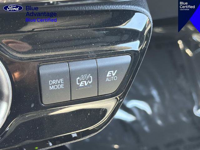 Used 2021 Toyota Prius Prime XLE w/ Carpet Mat Package (TMS) FWD image 17