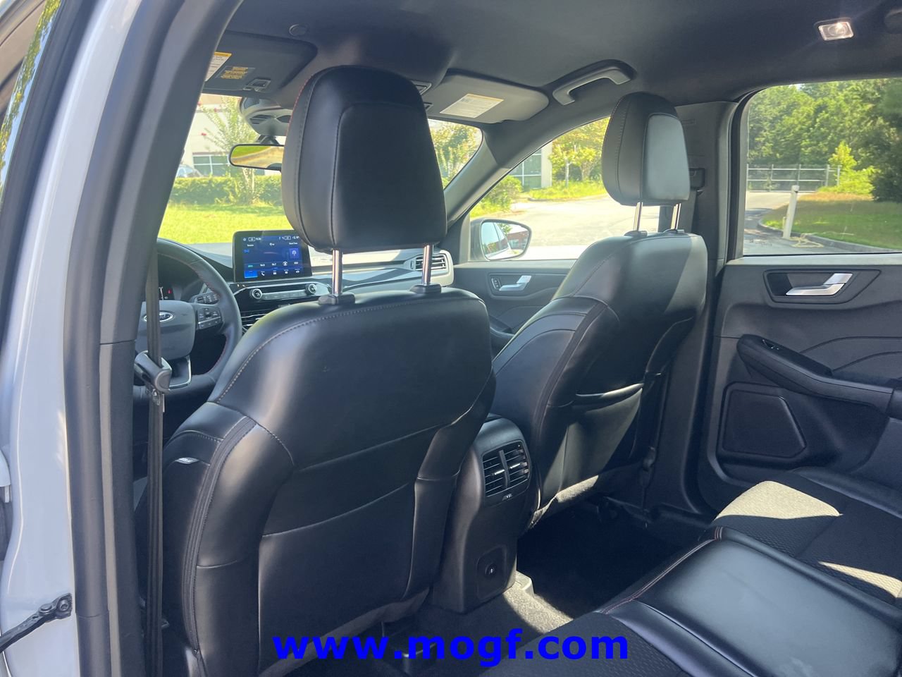 Certified 2025 Ford Escape ST-Line FWD image 21