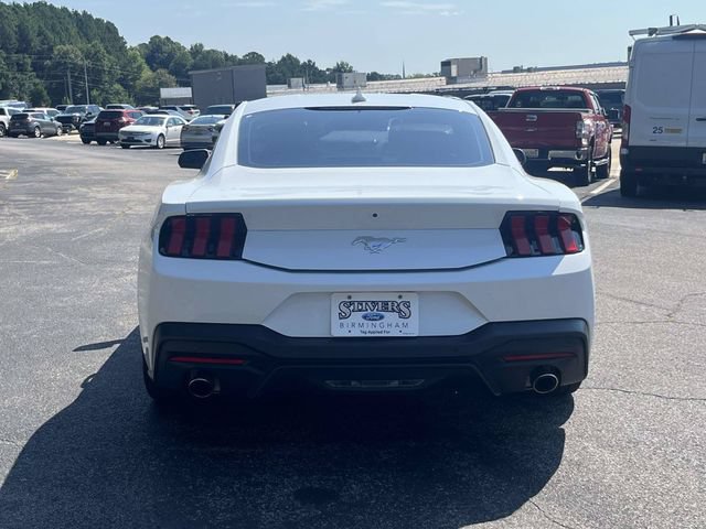 Certified 2025 Ford Mustang Coupe RWD image 5