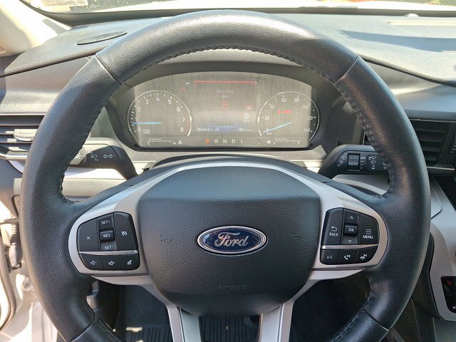 Certified 2023 Ford Explorer XLT w/ Equipment Group 202A AWD/4WD image 8