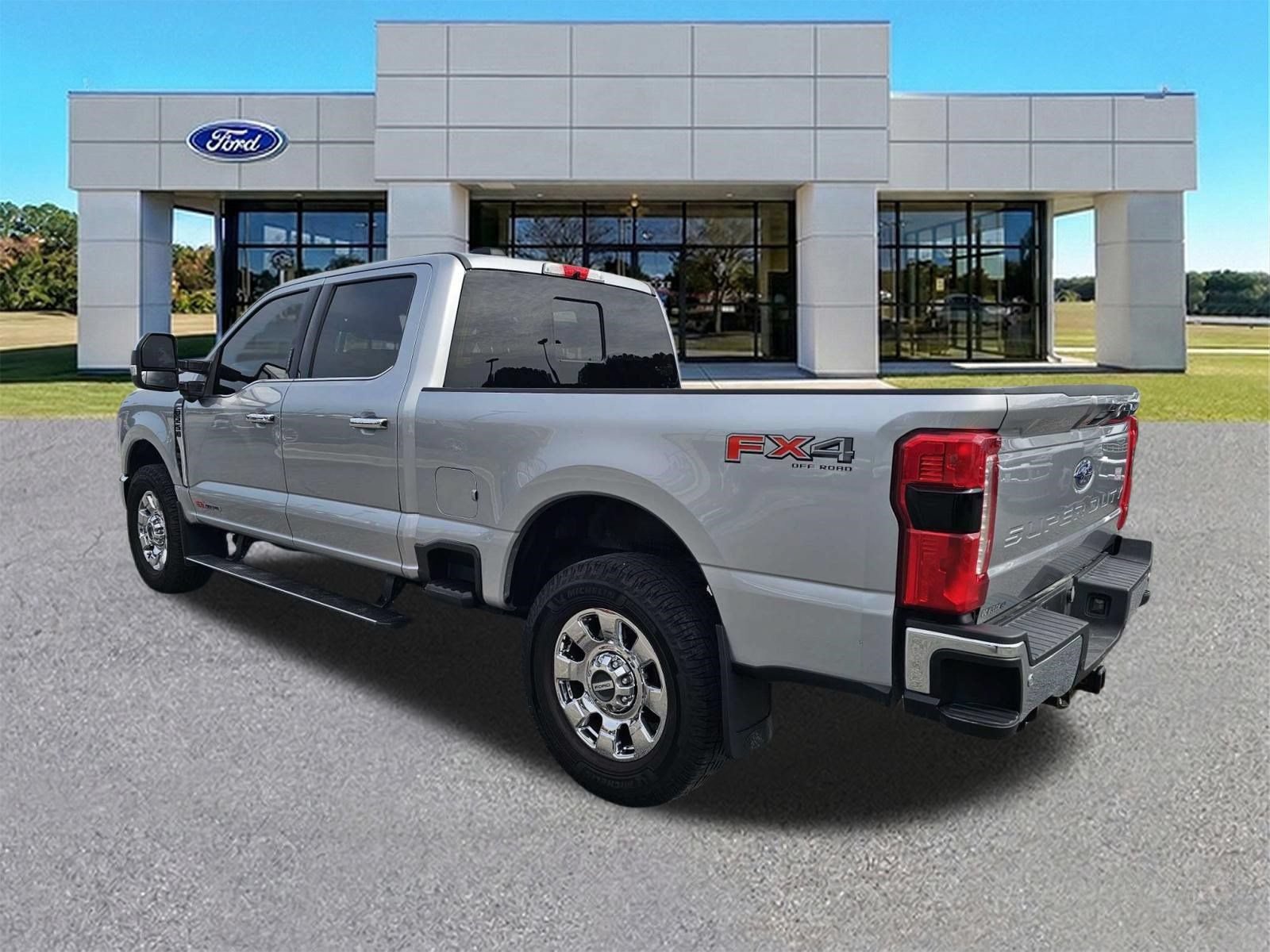 Certified 2024 Ford F250 Lariat w/ Lariat Ultimate Package AWD/4WD image 3