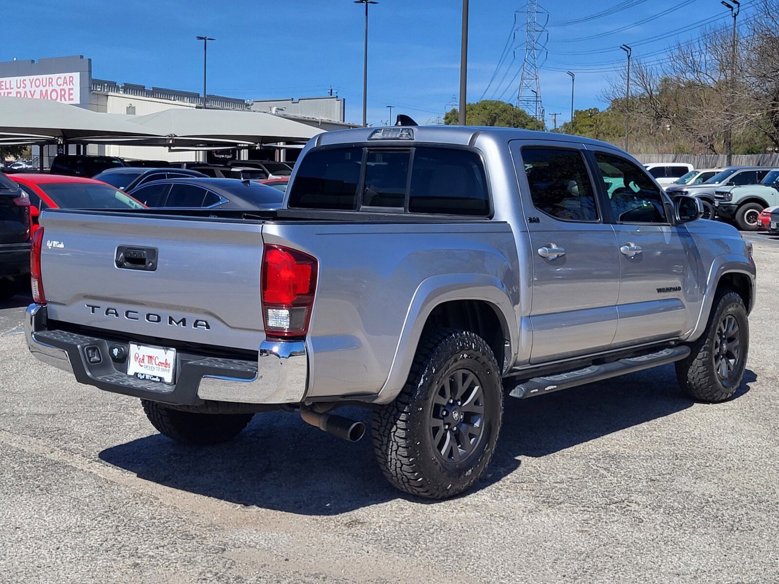 Used 2020 Toyota Tacoma SR5 w/ SR5 Appearance Package (SM) image 3