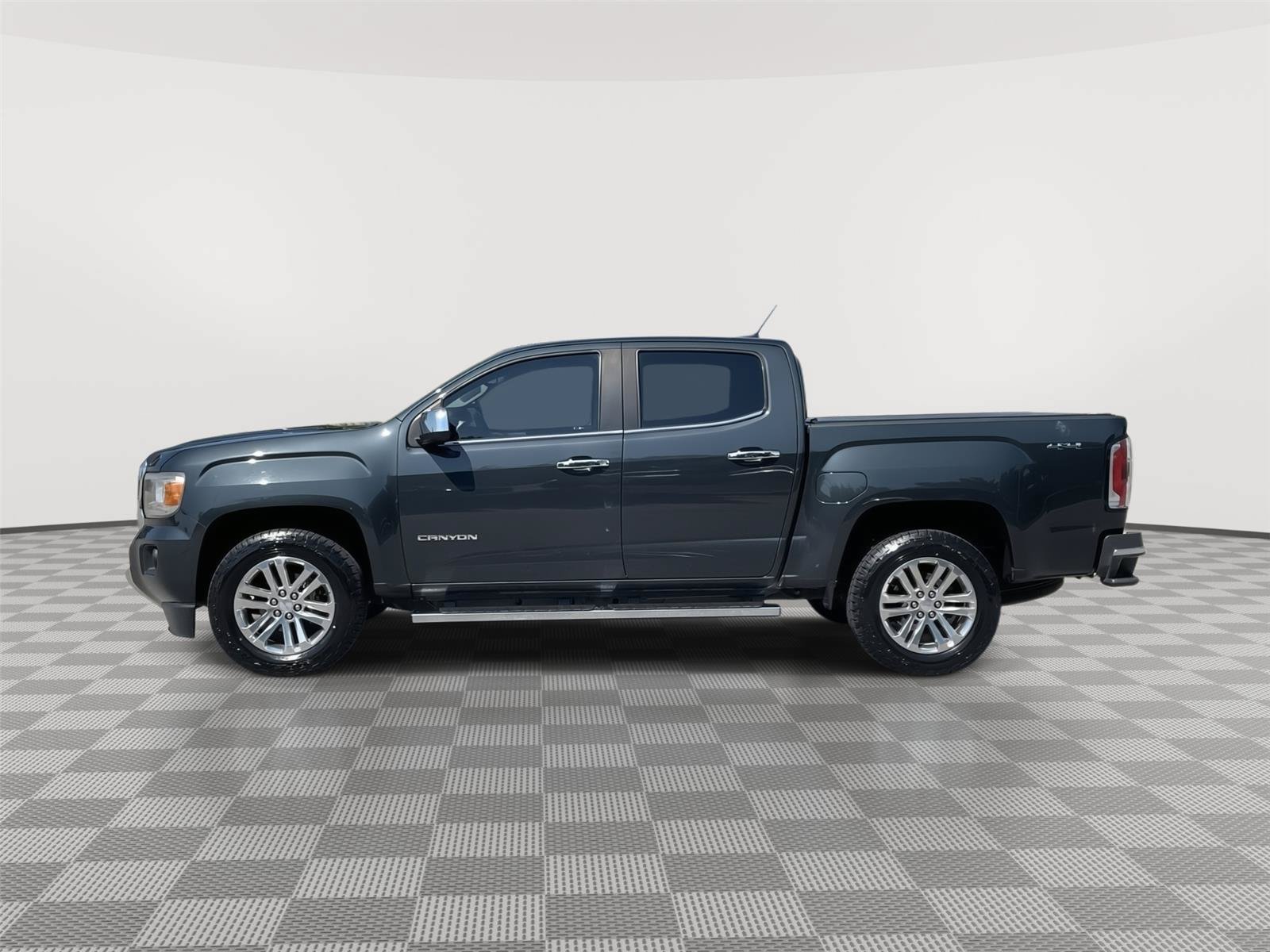 Used 2018 GMC Canyon SLT w/ Driver Alert Package AWD/4WD image 2