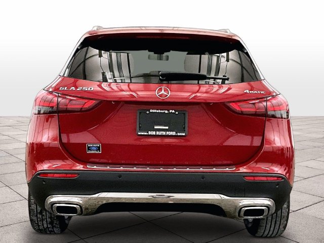 Used 2021 Mercedes-Benz GLA 250 4MATIC image 4
