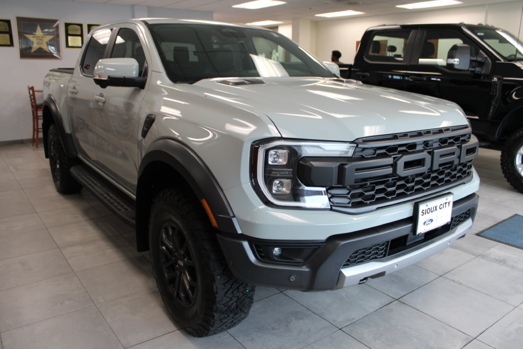 Certified 2024 Ford Ranger Raptor AWD/4WD image 3