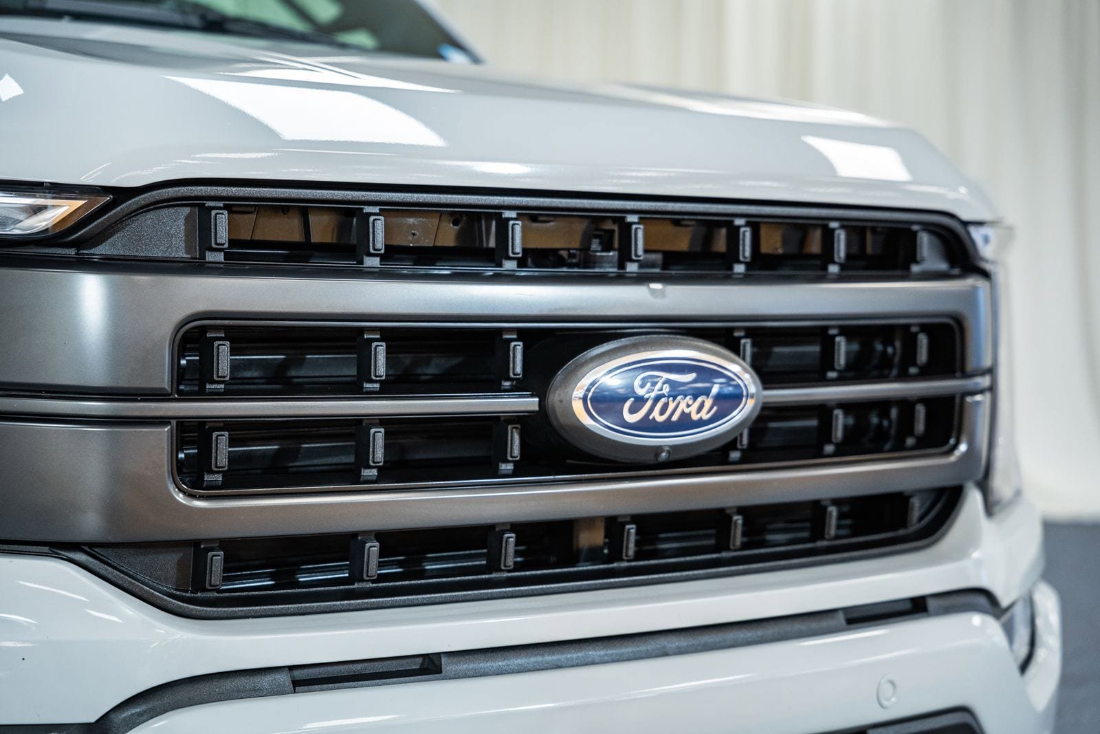 Certified 2023 Ford F150 Lariat w/ Equipment Group 502A High AWD/4WD image 13