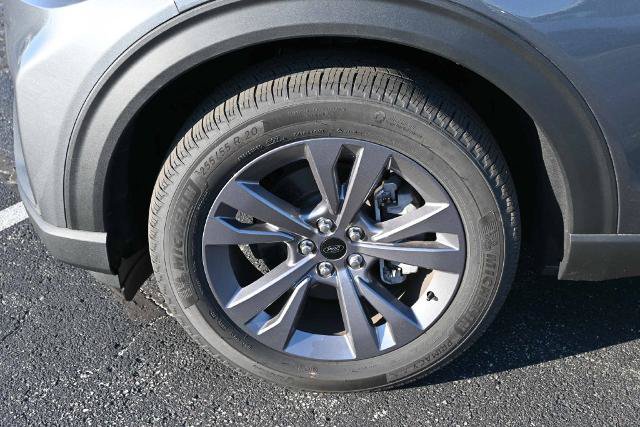 Certified 2025 Ford Explorer Active w/ Active Comfort Package AWD/4WD image 14