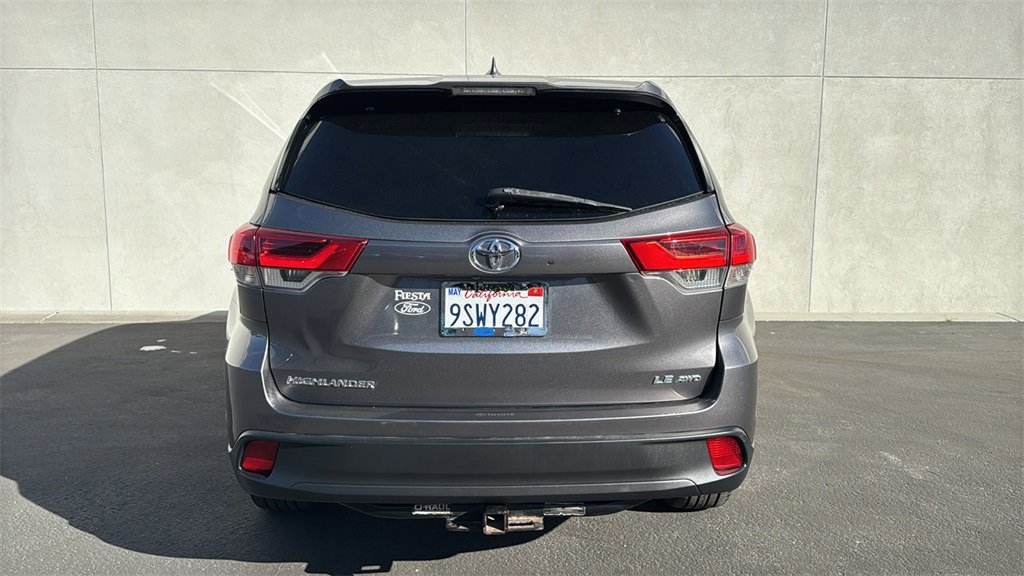 Used 2018 Toyota Highlander Plus image 2