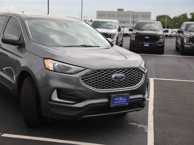 Certified 2024 Ford Edge SEL AWD/4WD image 7