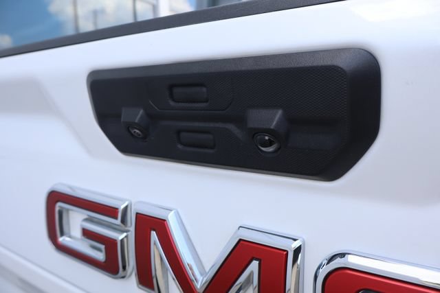 Used 2024 GMC Sierra 2500 Denali w/ Denali Reserve Package AWD/4WD image 14