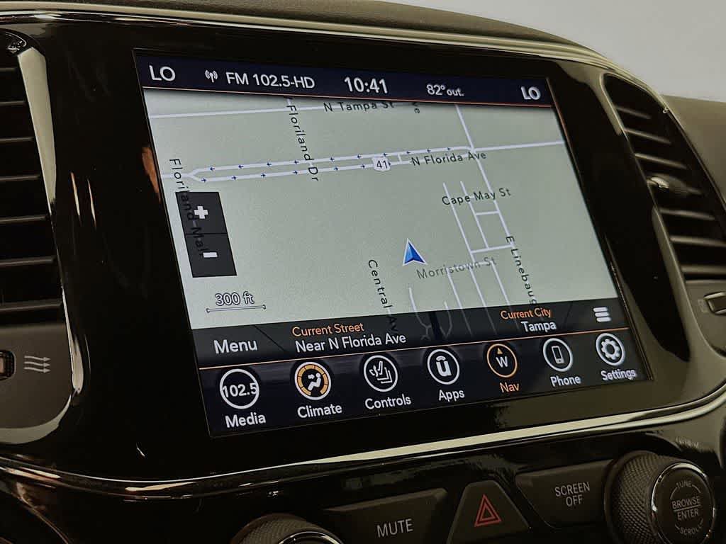 Used 2022 Jeep Grand Cherokee Laredo X AWD/4WD image 28