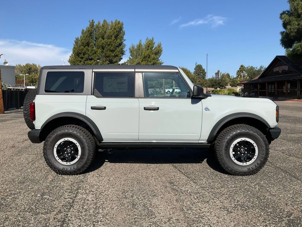 Certified 2024 Ford Bronco Black Diamond w/ Sasquatch Package image 12
