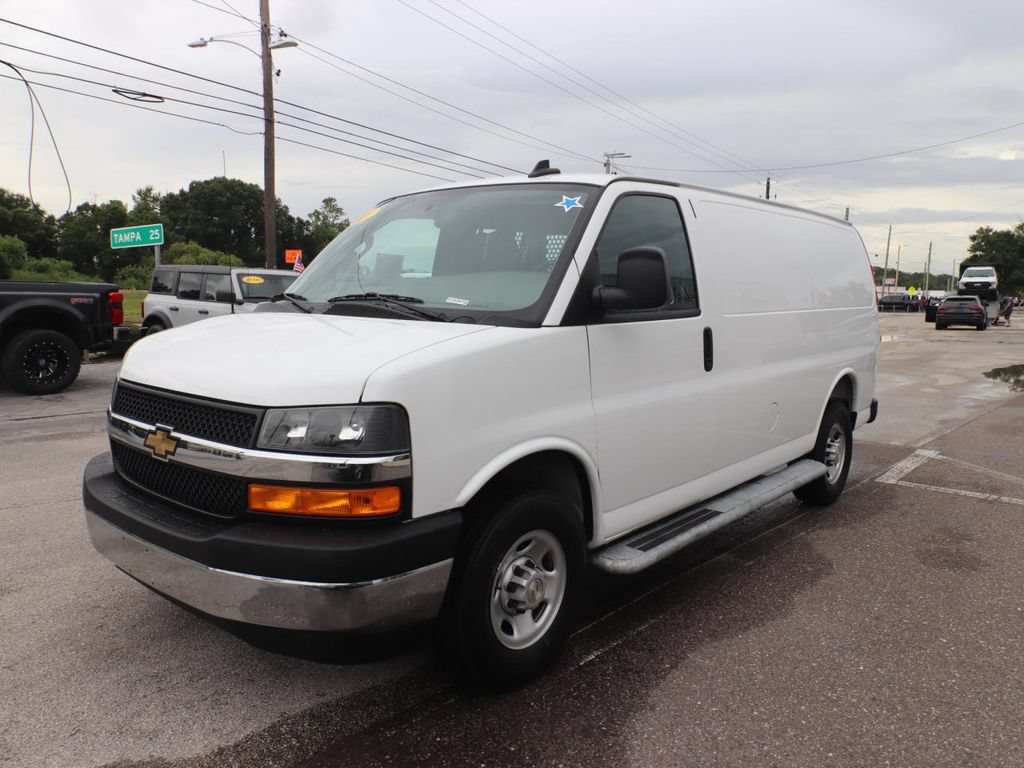 Used 2025 Chevrolet Express 2500 w/ Driver Convenience Package RWD image 5
