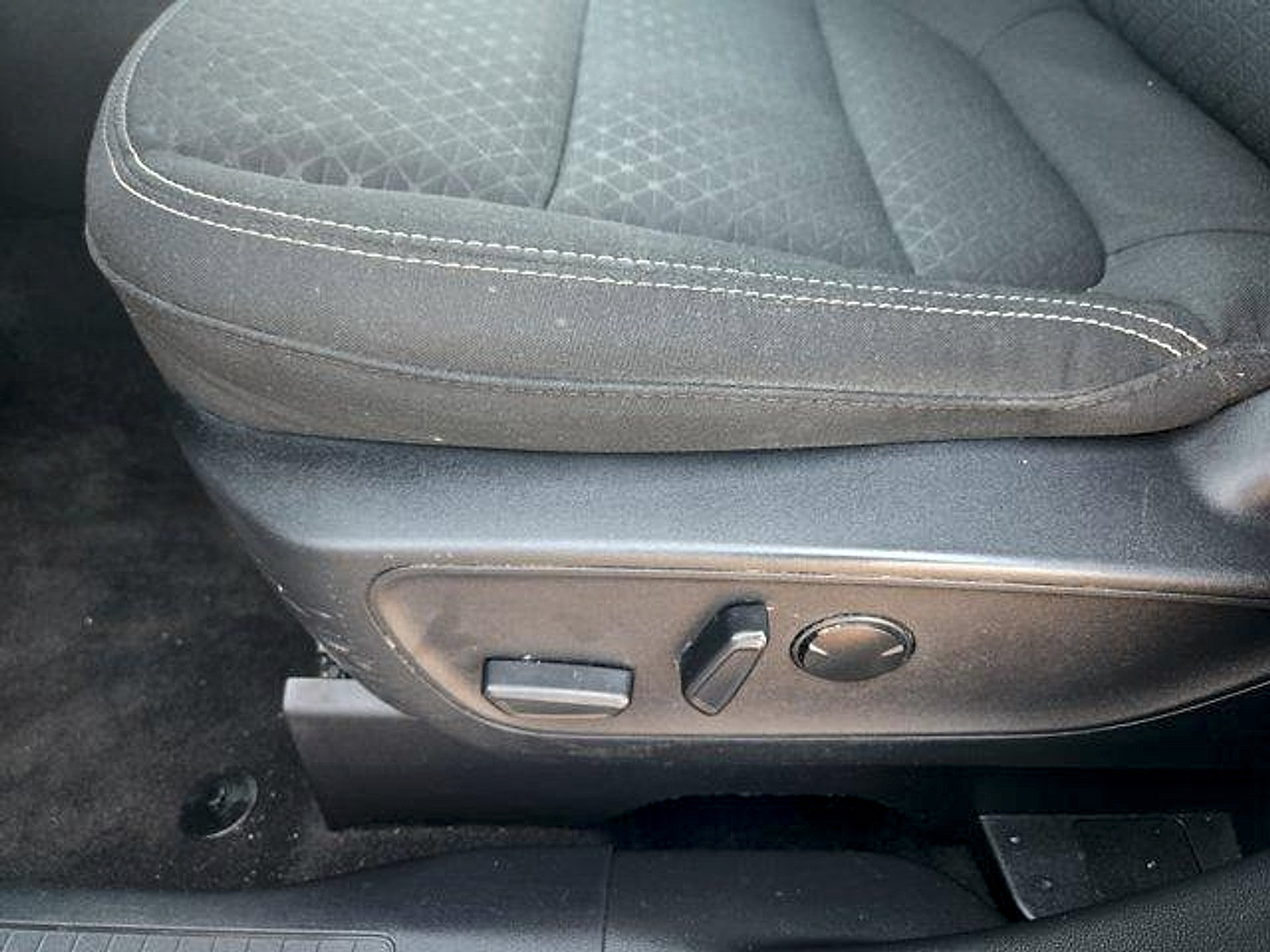 Certified 2024 Ford Escape Active AWD/4WD image 12