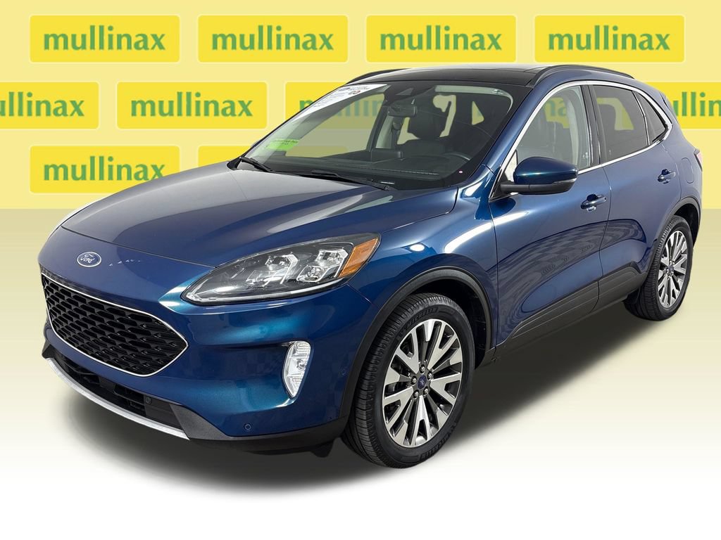 Certified 2020 Ford Escape Titanium w/ Titanium Premium Package 2.0 AWD/4WD image 10