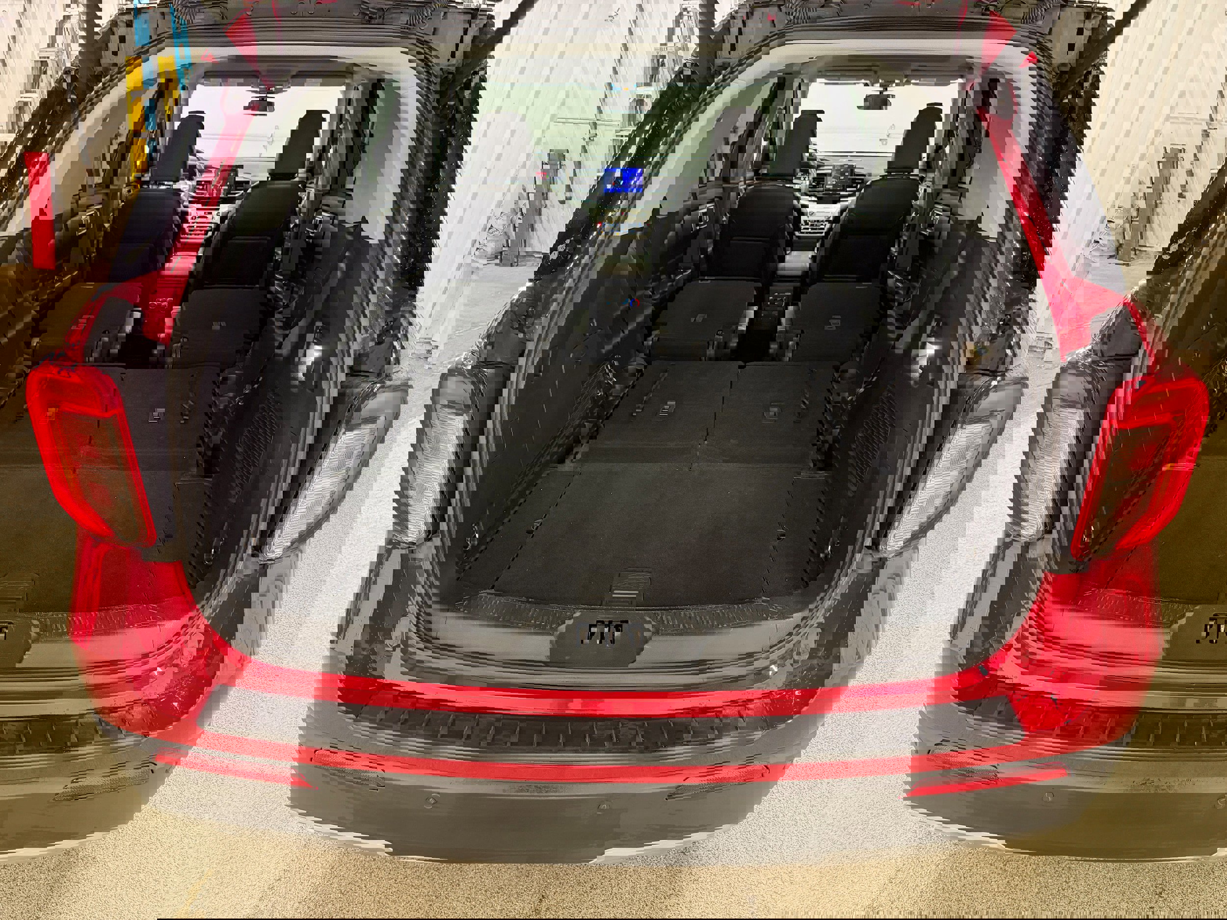 Certified 2021 Ford Explorer XLT w/ Equipment Group 202A image 35