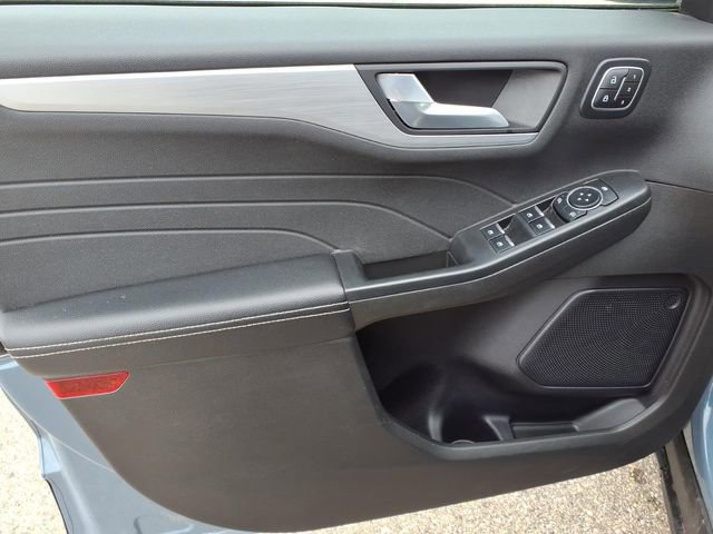Certified 2024 Ford Escape Platinum AWD/4WD image 12
