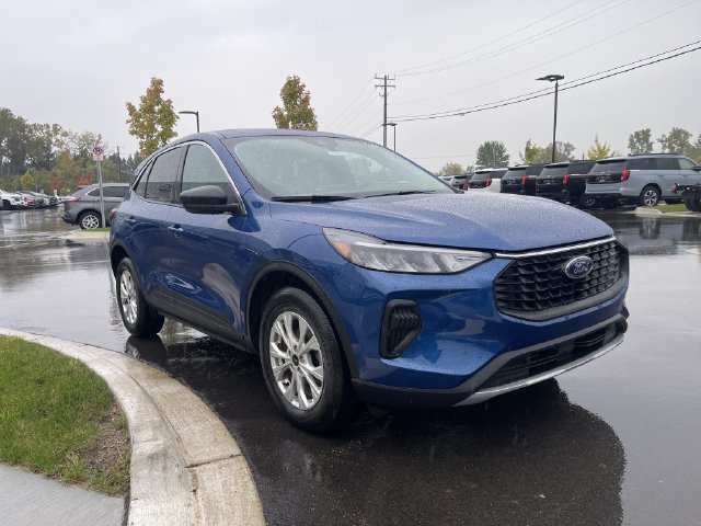 Certified 2023 Ford Escape Active AWD/4WD image 7