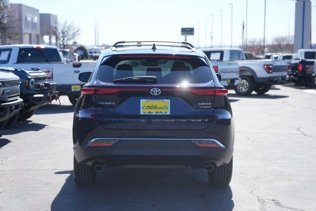 Used 2021 Toyota Venza Limited image 5