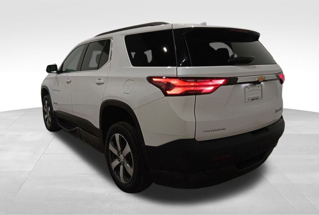 Used 2022 Chevrolet Traverse LT w/ LT Premium Package image 6