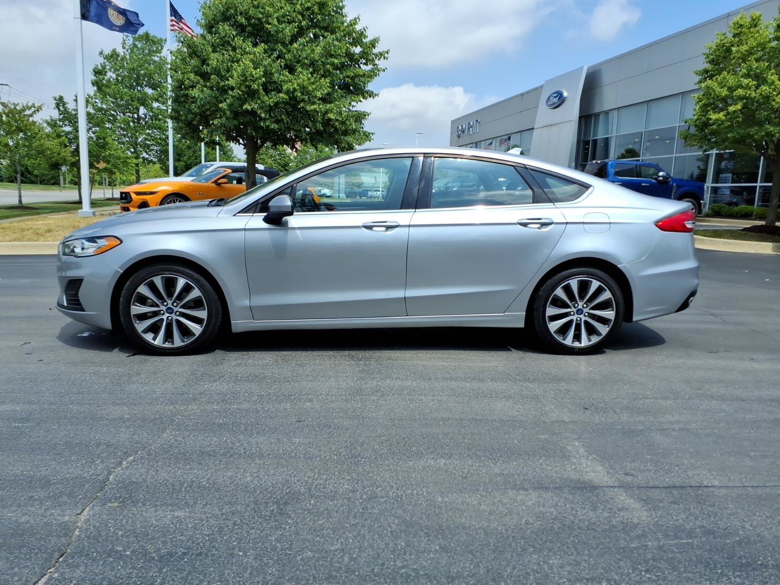 Certified 2020 Ford Fusion SE AWD/4WD image 4
