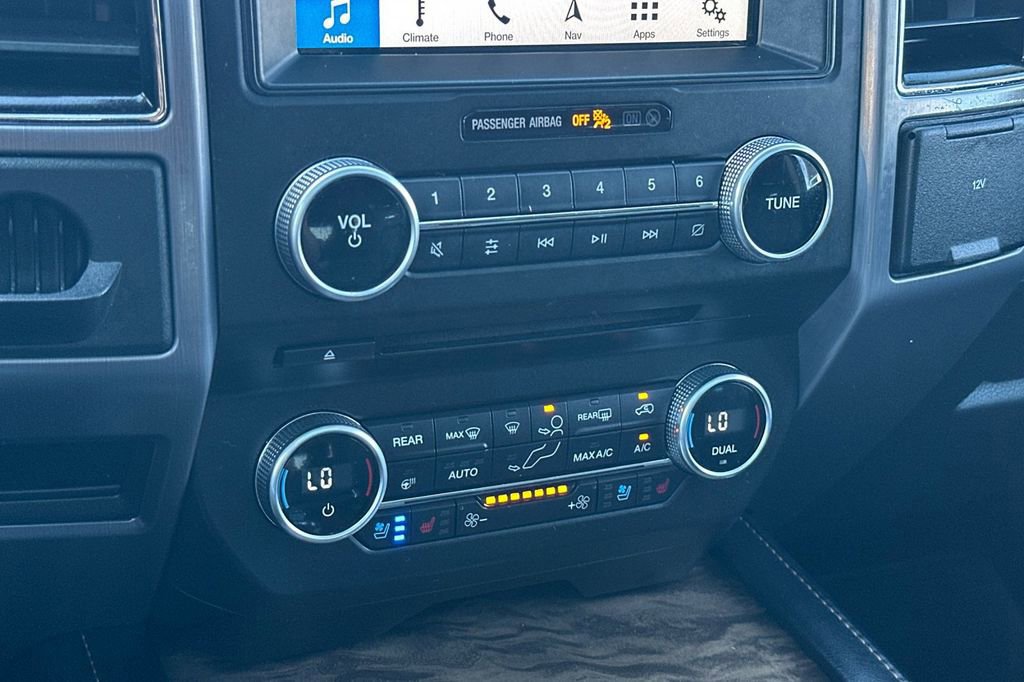 Certified 2018 Ford Expedition Platinum image 26