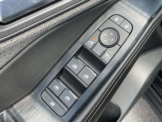 Used 2022 Nissan Rogue SV FWD image 12