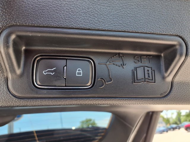 Certified 2024 Ford Explorer XLT w/ Equipment Group 202A AWD/4WD image 27