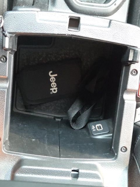 Used 2022 Jeep Gladiator Sport image 28