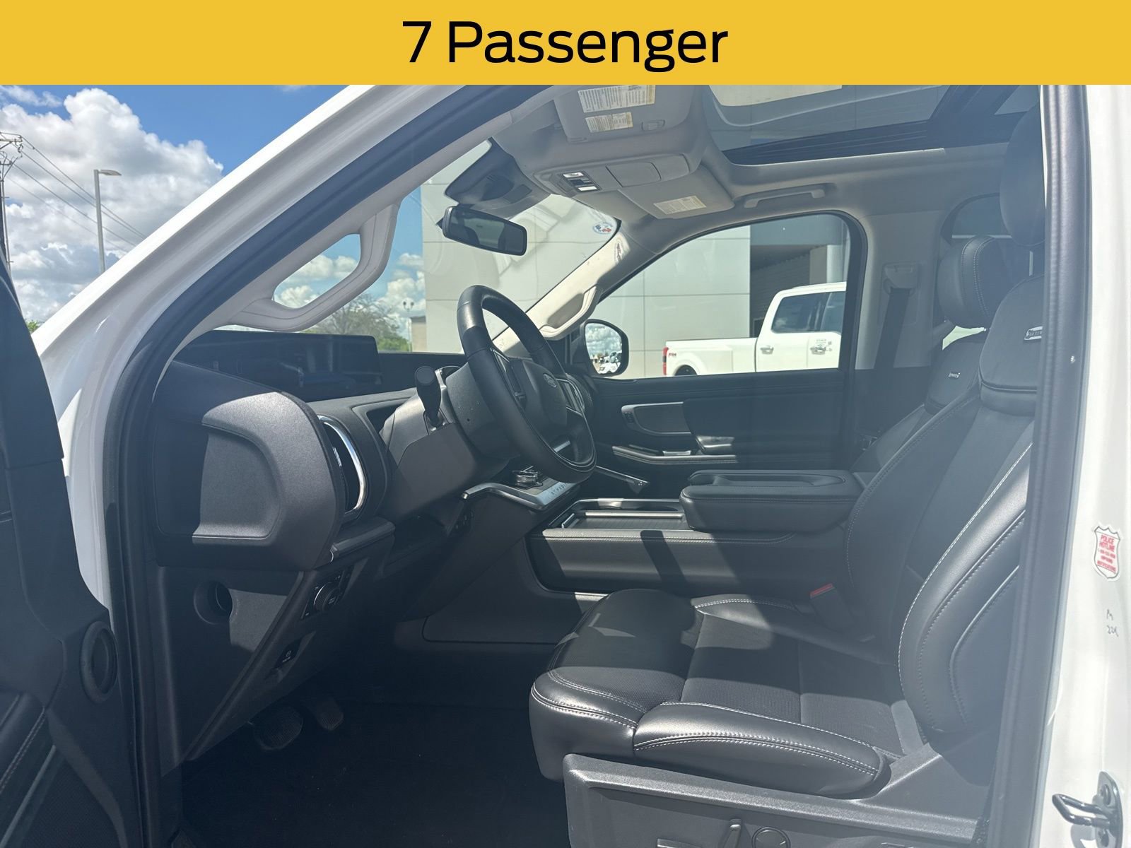 Certified 2025 Ford Expedition Max Platinum image 9